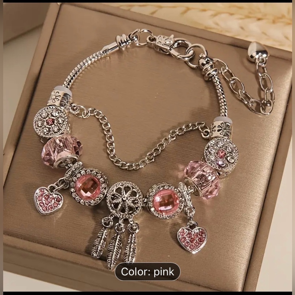 Dreamcatcher Elegant Silver and Pink Charm Bracelet With Hearts and Beads